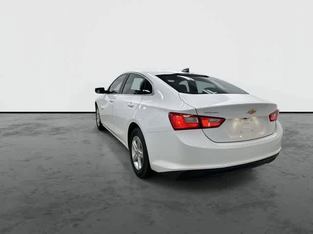Used 2022 Chevrolet Malibu LS FWD image 2