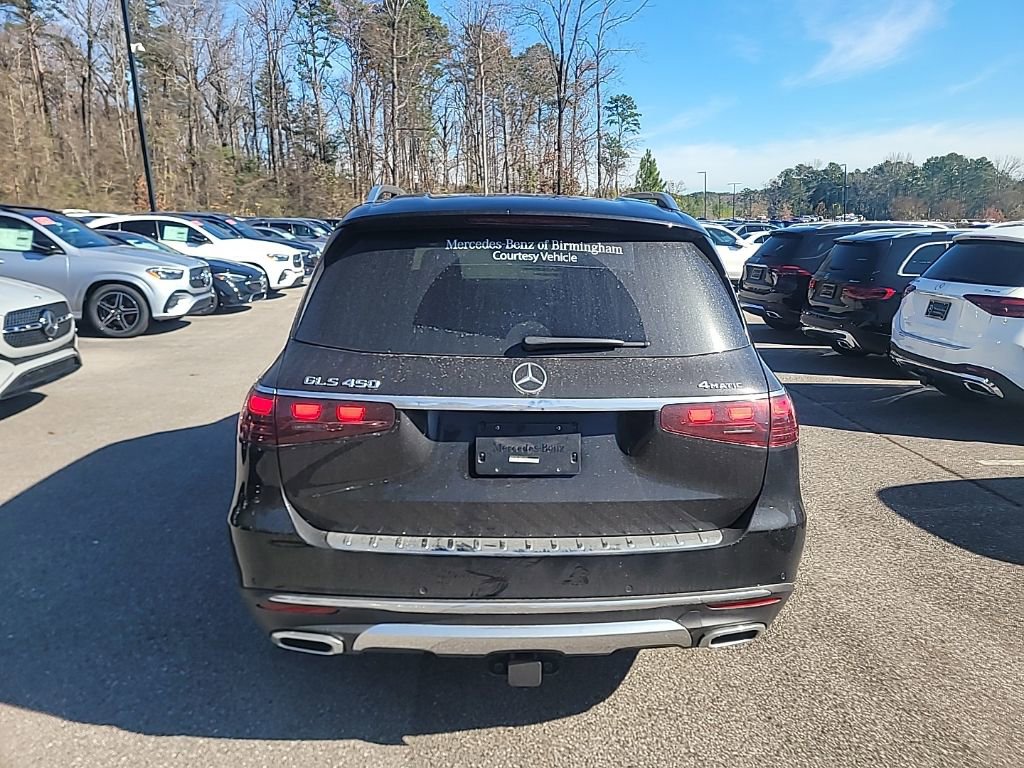 Used 2025 Mercedes-Benz GLS 450 4MATIC image 9