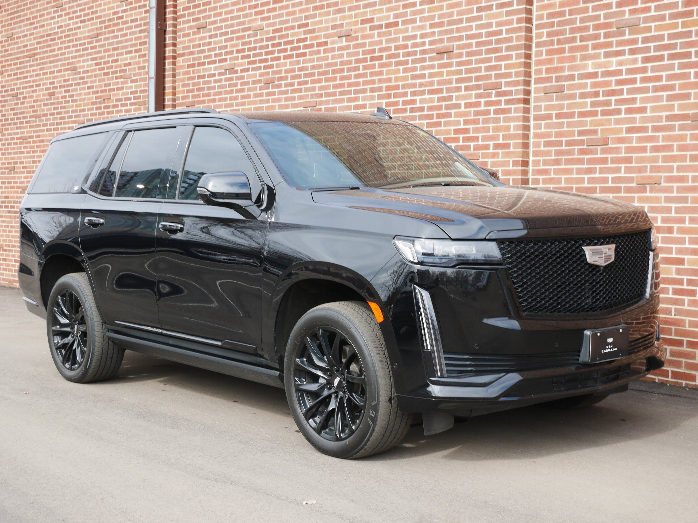 Certified 2022 Cadillac Escalade Sport Platinum w/ LPO, ONYX Package image 27