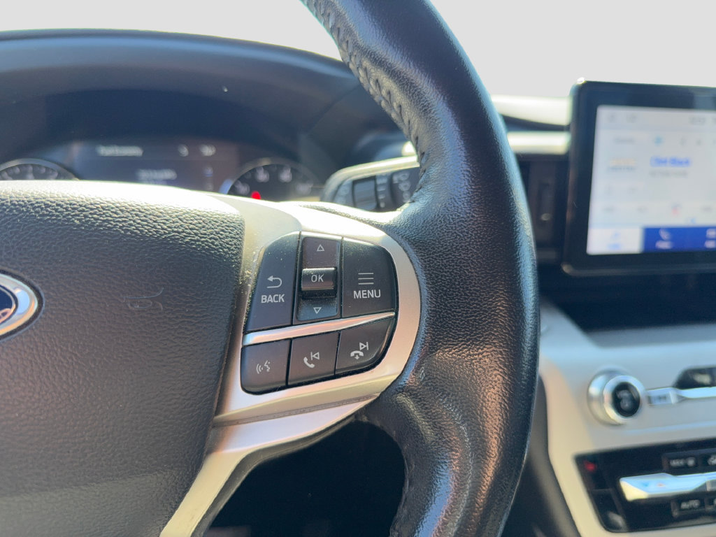 Used 2022 Ford Explorer XLT AWD/4WD image 18