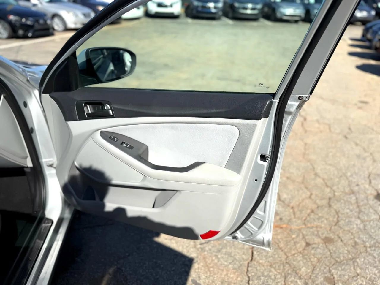 Used 2013 Kia Optima LX image 31
