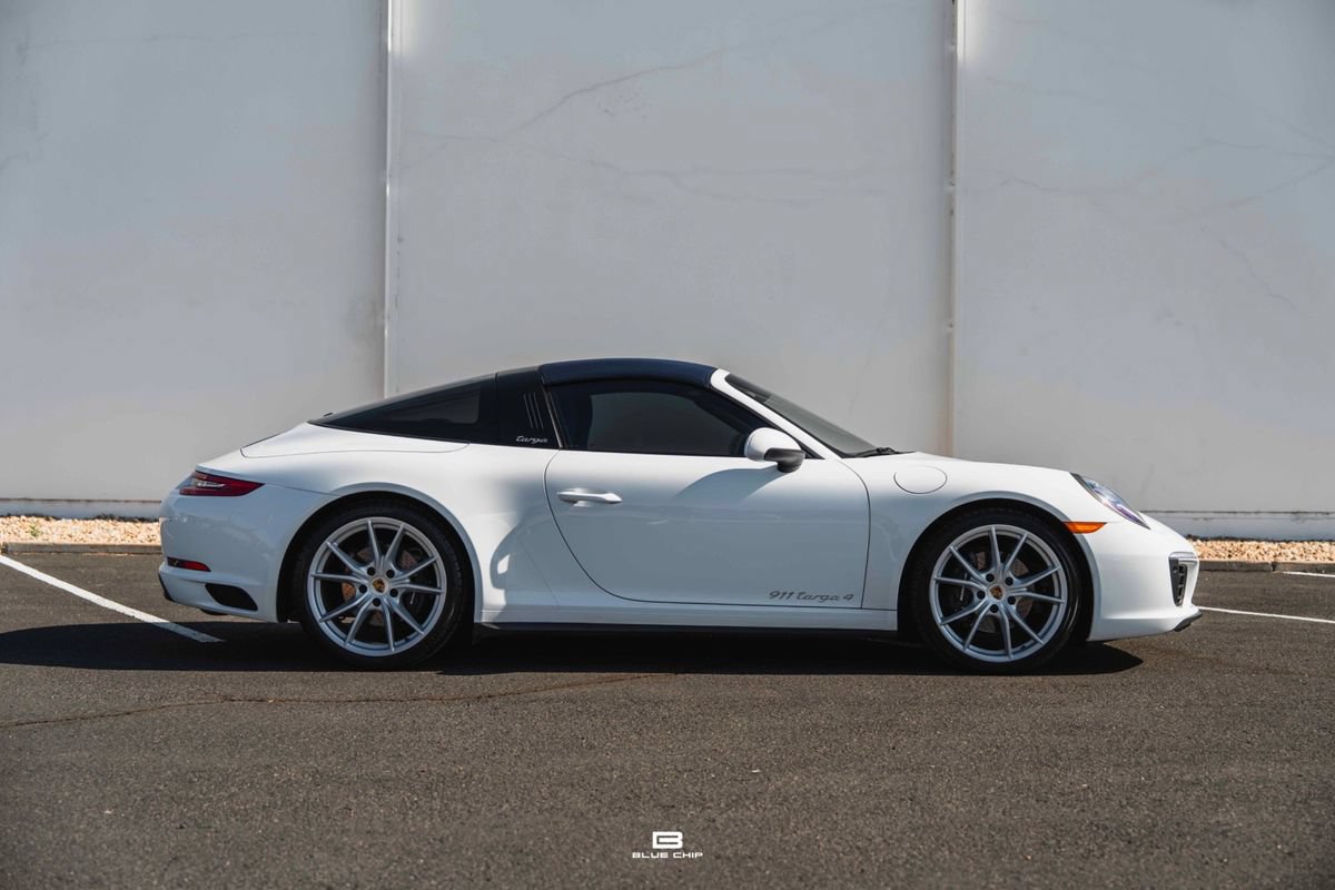 Used 2019 Porsche 911 Targa 4 AWD/4WD image 28
