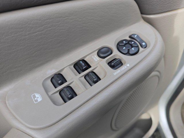 Used 2003 Dodge Ram 2500 Truck SLT image 25