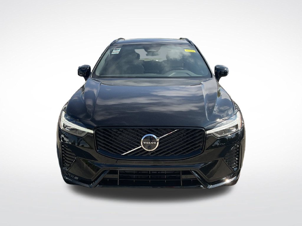 New 2027 Volvo XC60 B5 Plus AWD/4WD image 2