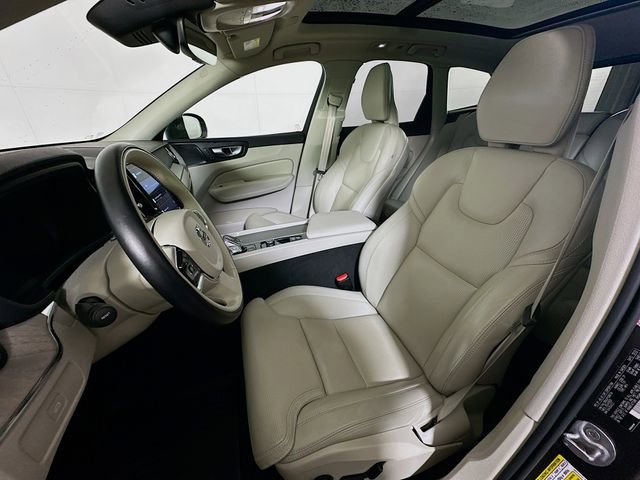Used 2023 Volvo XC60 B5 Ultimate w/ Climate Package image 23
