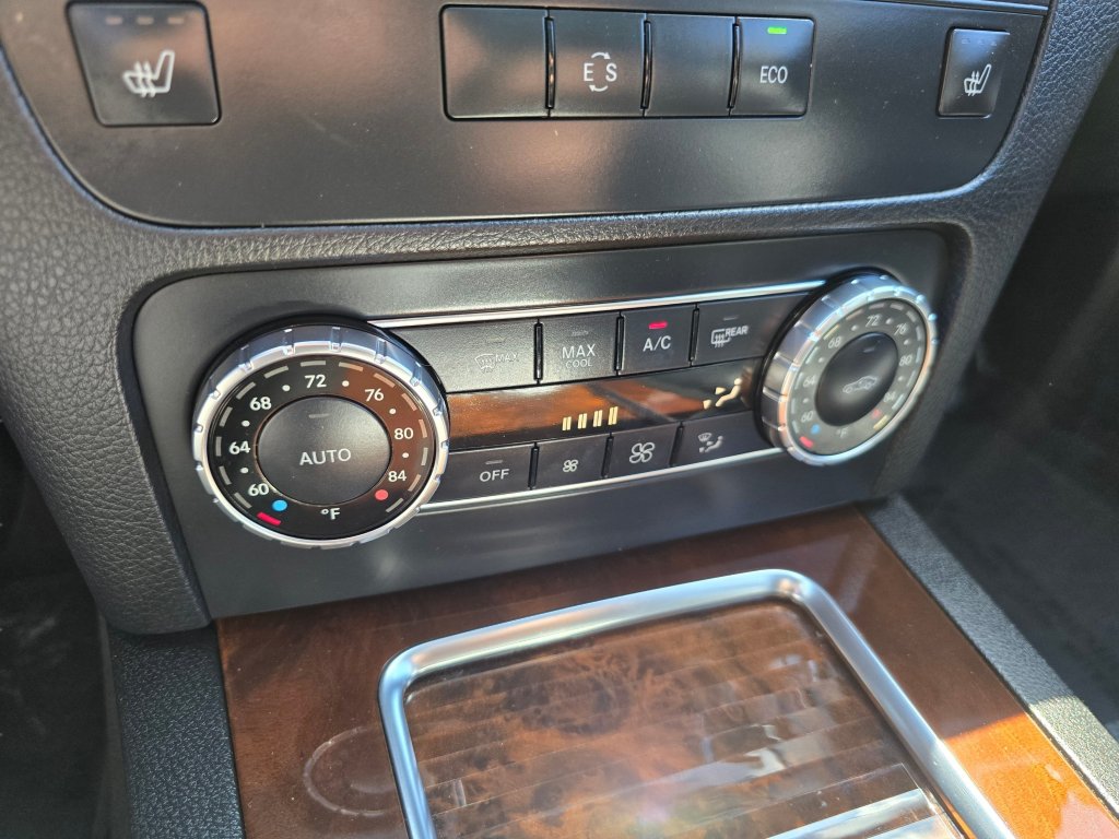 Used 2013 Mercedes-Benz GLK 350 4MATIC image 11