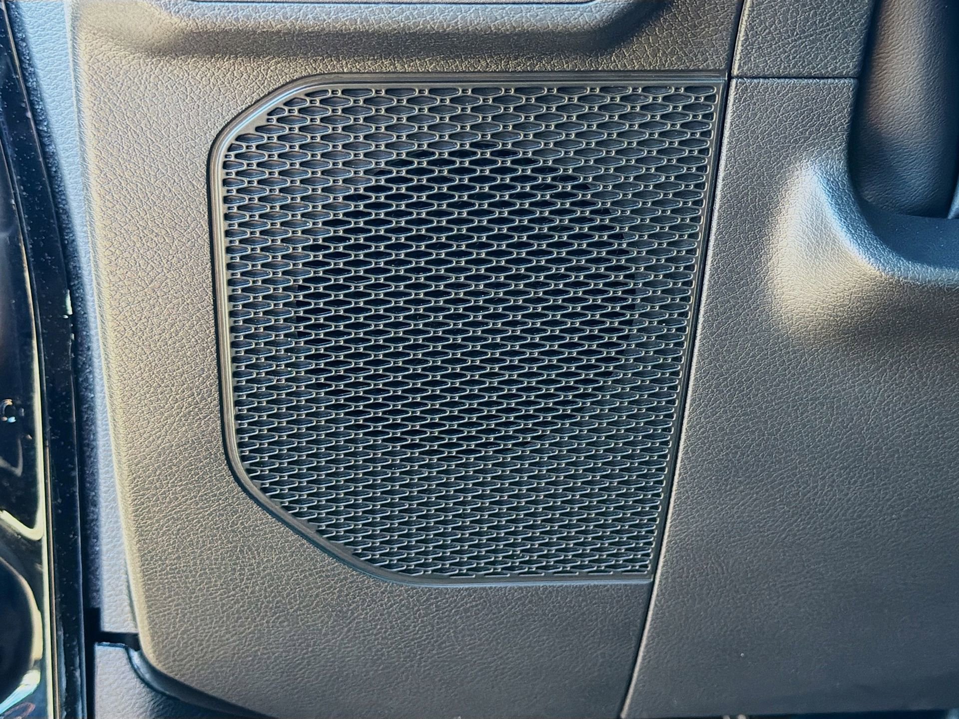 Used 2024 Jeep Wrangler Sport S image 24