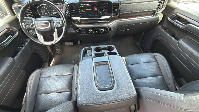 Used 2025 GMC Sierra 1500 SLT AWD/4WD image 26