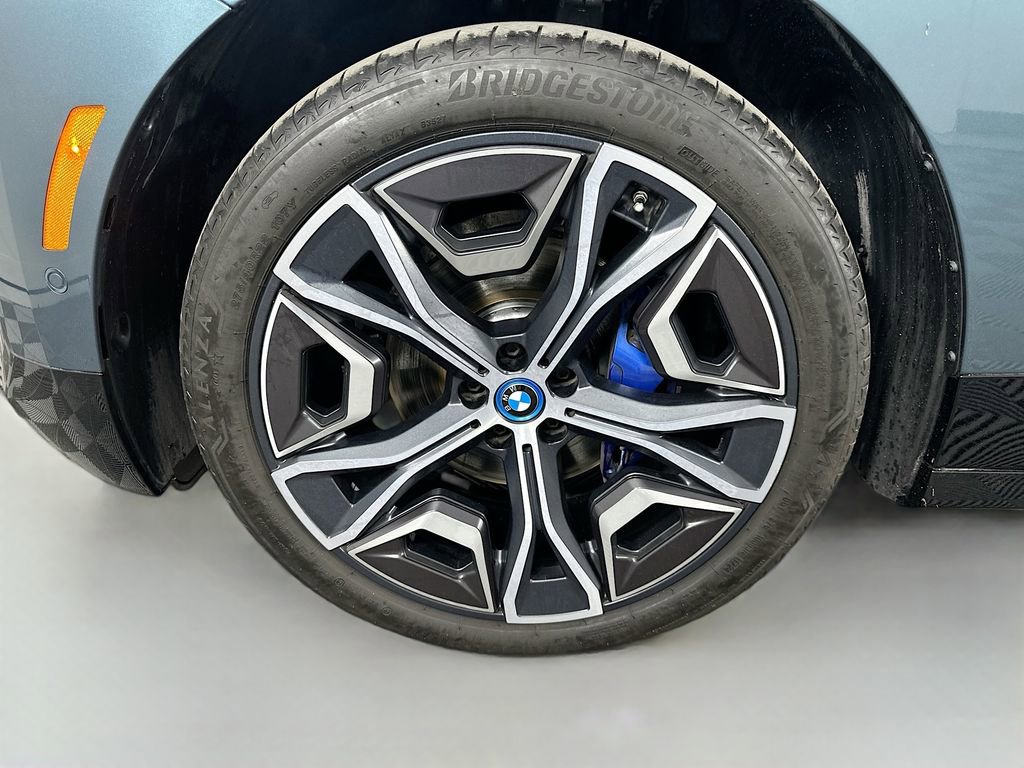 Certified 2024 BMW iX xDrive50 w/ Sport Package AWD/4WD image 30