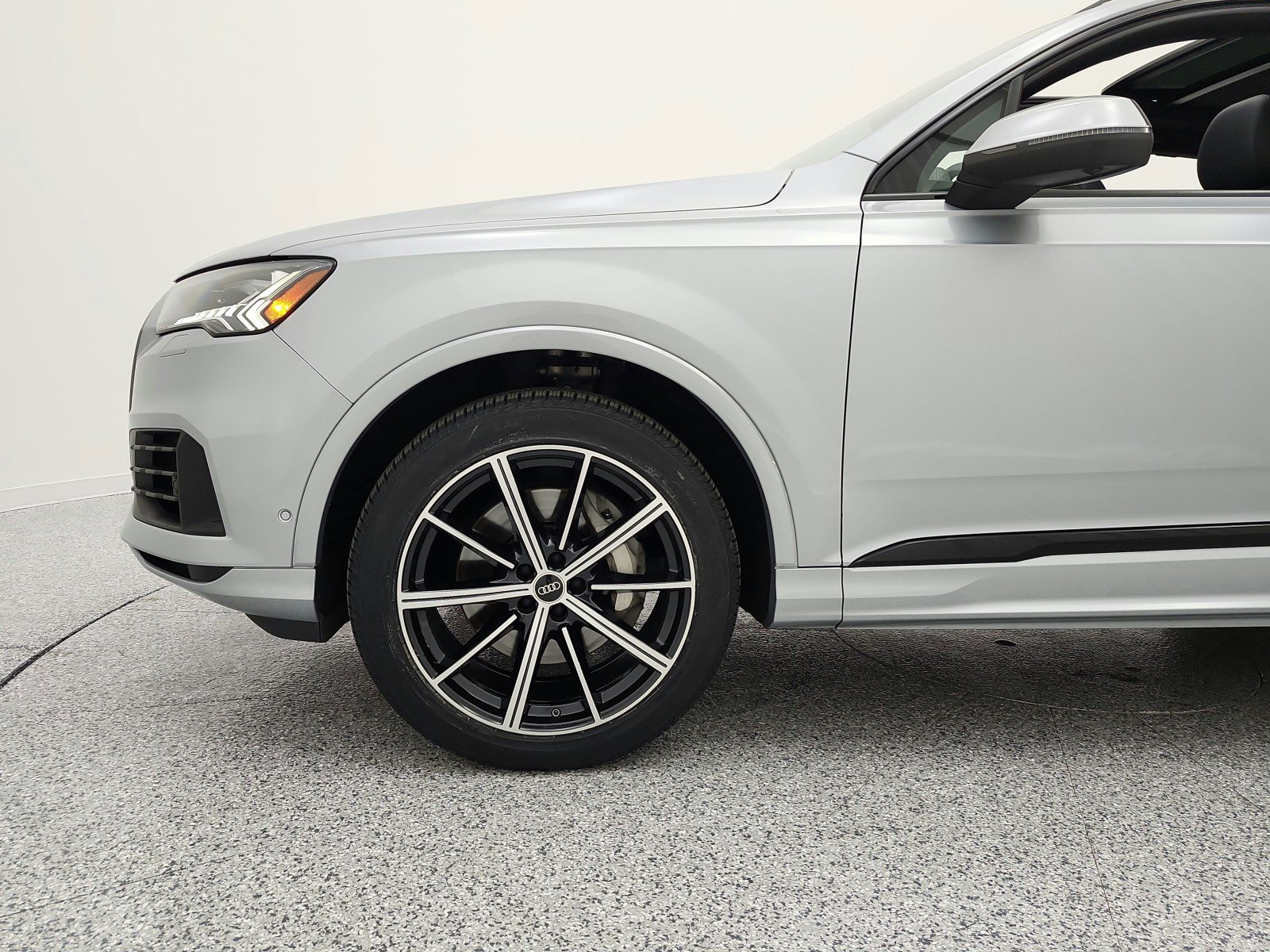 Used 2023 Audi Q7 3.0T Premium Plus w/ Premium Plus Package image 20