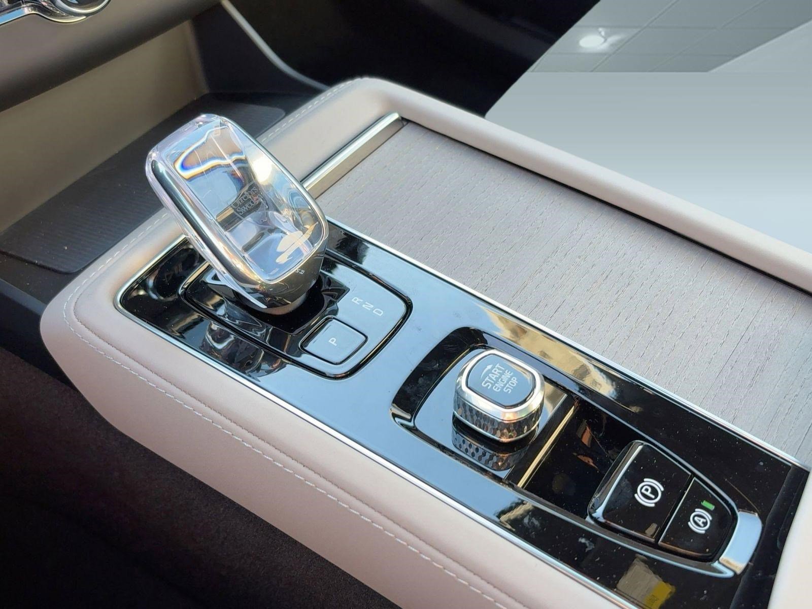 New 2026 Volvo XC90 B5 Plus w/ Protection Package AWD/4WD image 19