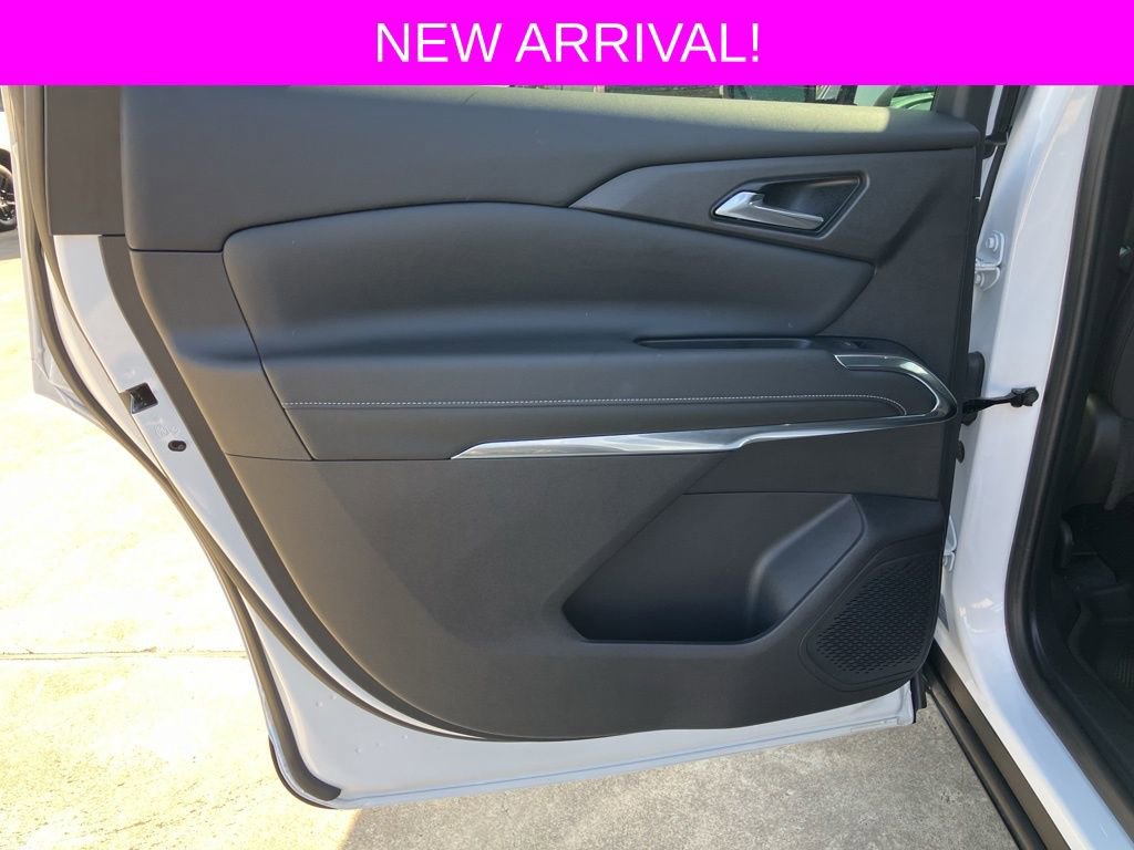 Used 2024 Chevrolet Traverse LT w/ LPO, Floor Liner Package image 21