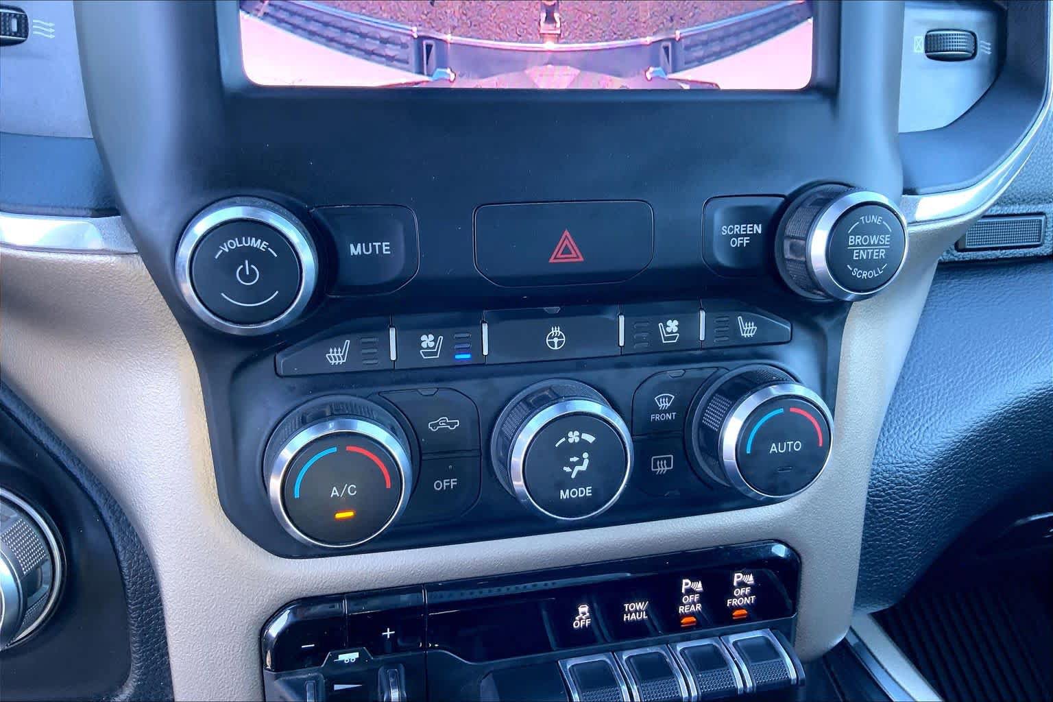 Used 2022 RAM 1500 Laramie AWD/4WD image 34