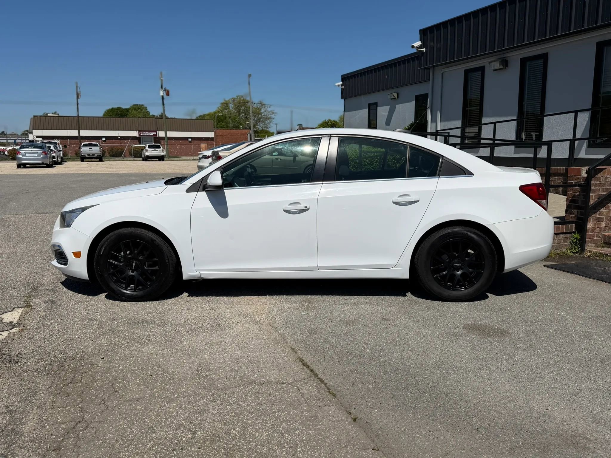 Used 2016 Chevrolet Cruze LT image 10