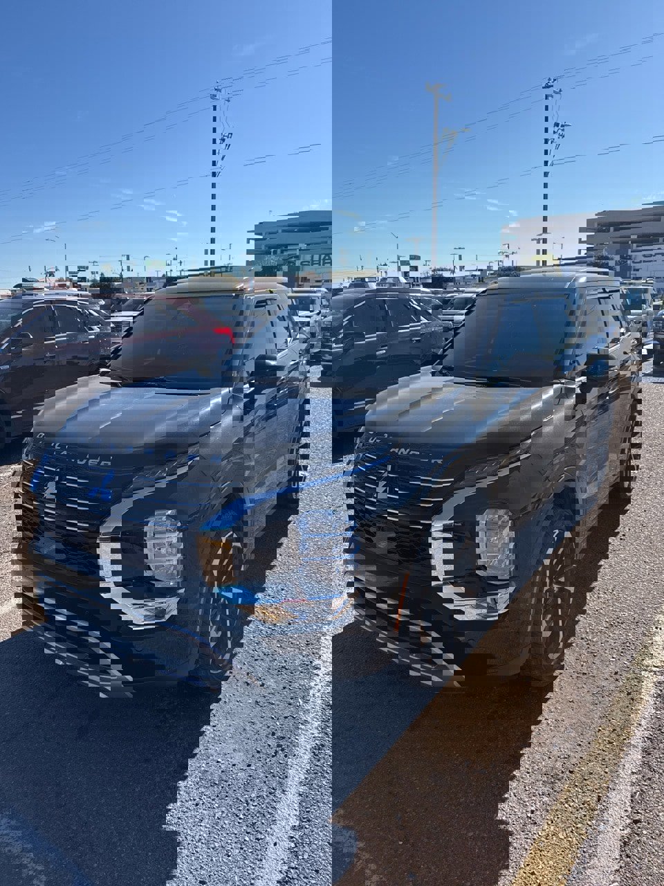 Used 2023 Mitsubishi Outlander SE Black Edition image 4