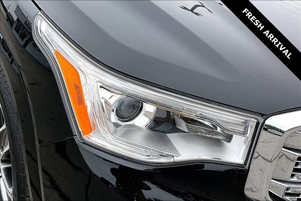 Used 2019 GMC Acadia Denali w/ Technology Package FWD image 31