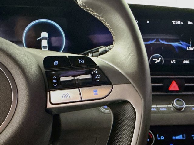 Used 2023 Hyundai Elantra SEL w/ Convenience Package FWD image 14
