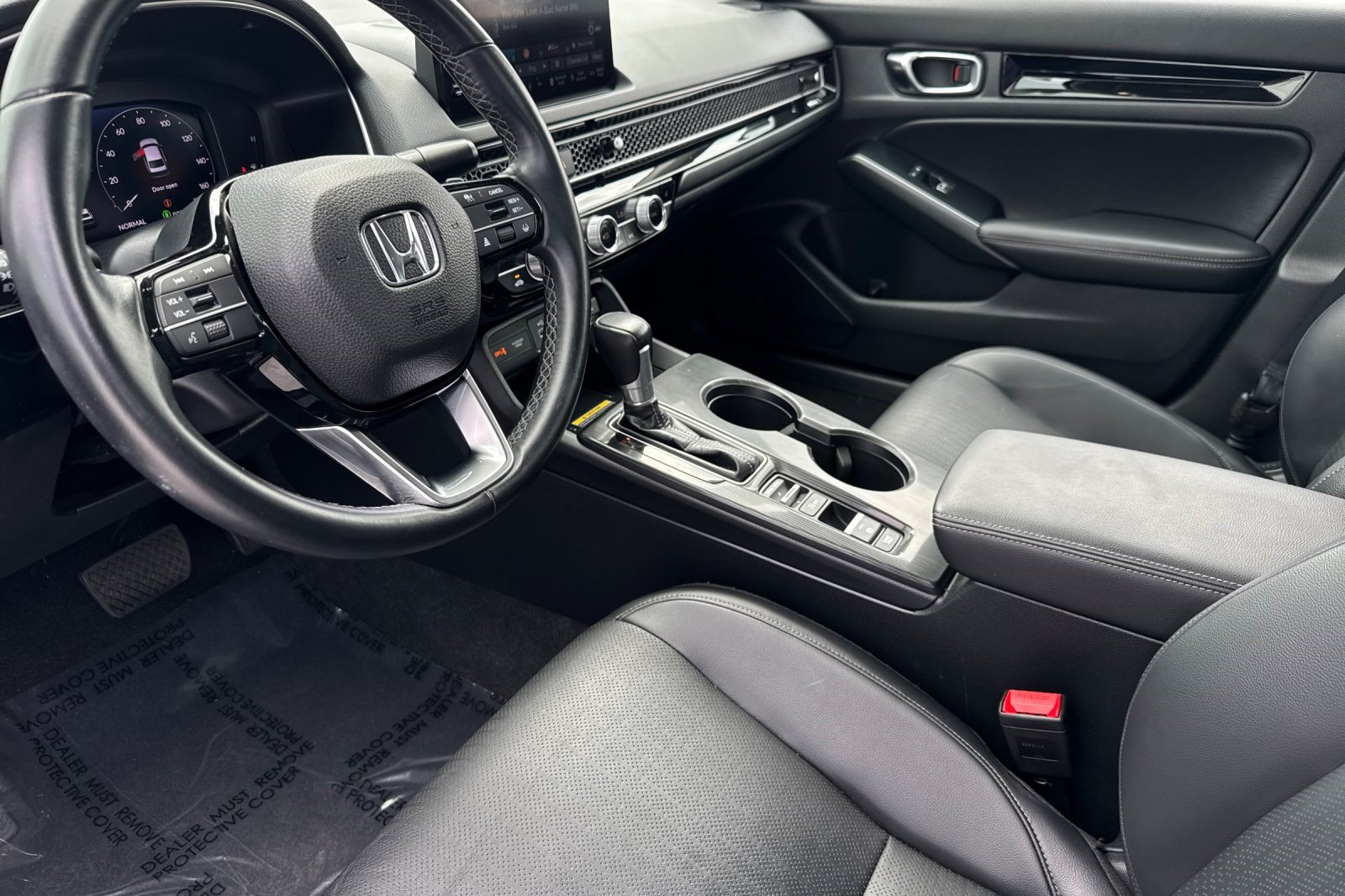 Used 2022 Honda Civic Touring image 4