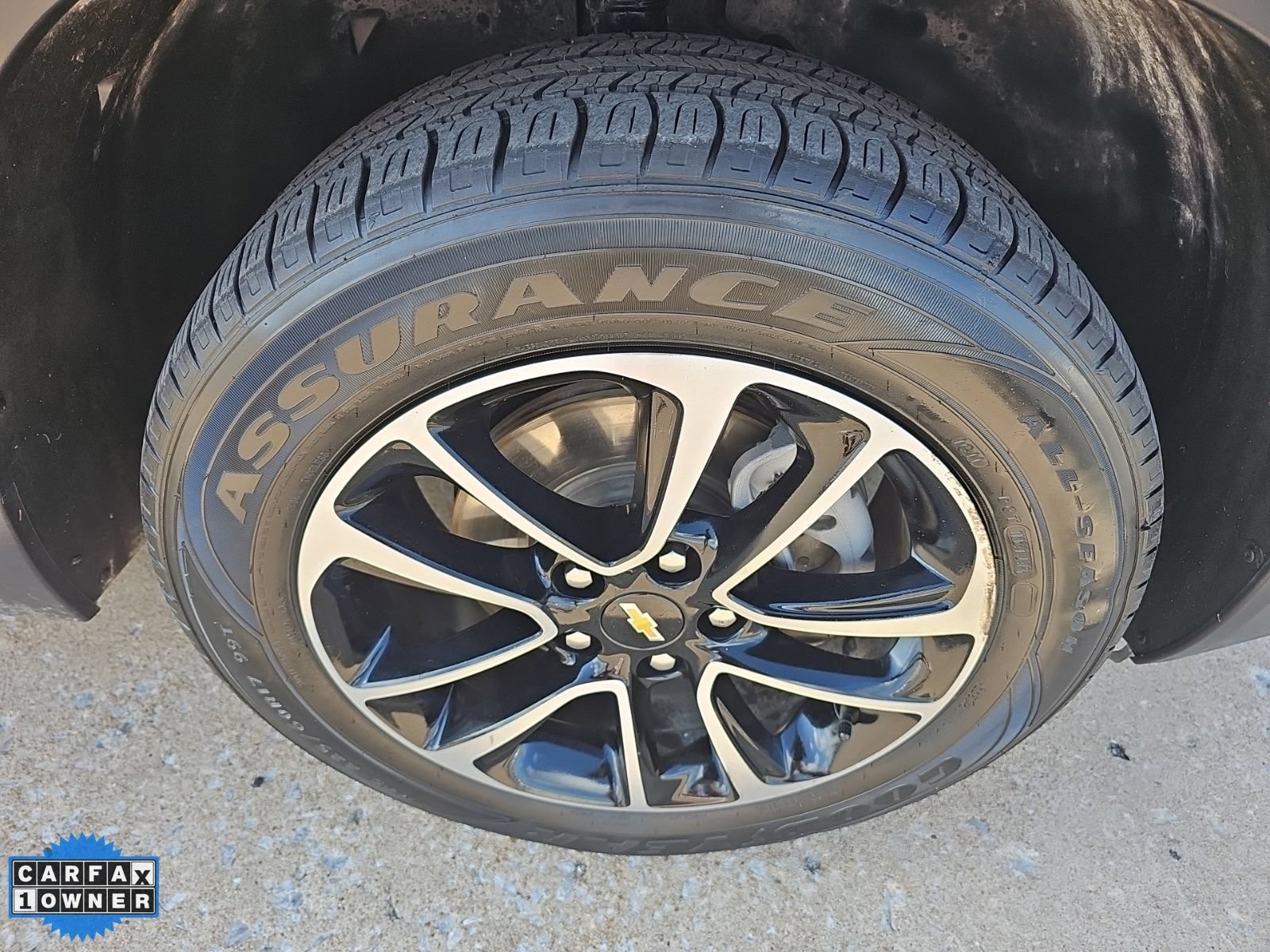 Used 2025 Chevrolet TrailBlazer LT AWD/4WD image 3