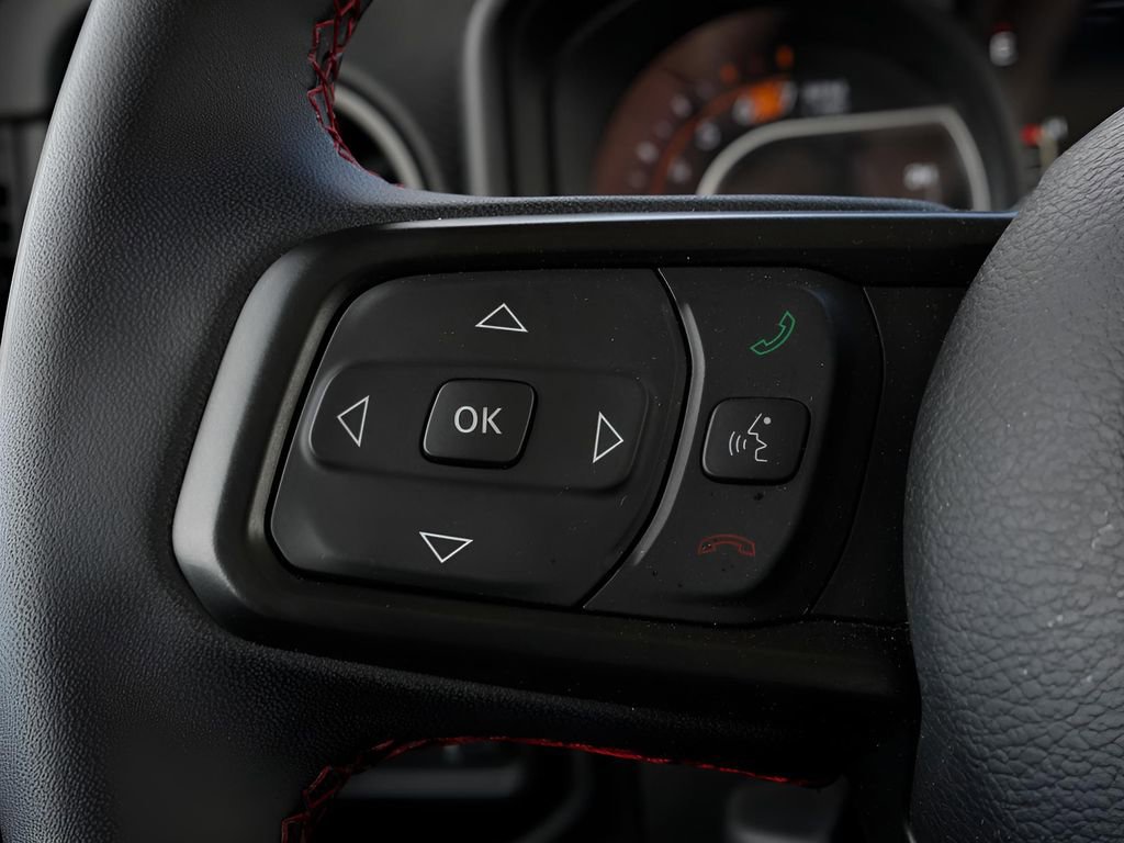 Used 2025 Jeep Wrangler Unlimited Rubicon image 19