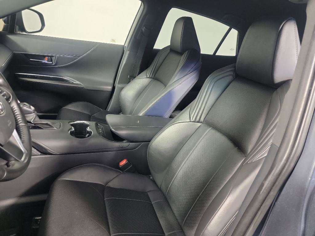 Used 2021 Toyota Venza Limited image 18