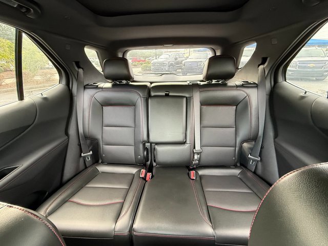 Used 2022 Chevrolet Equinox RS w/ RS Leather Package image 17