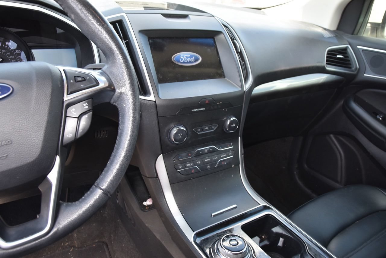 Used 2020 Ford Edge SEL w/ Convenience Package FWD image 8