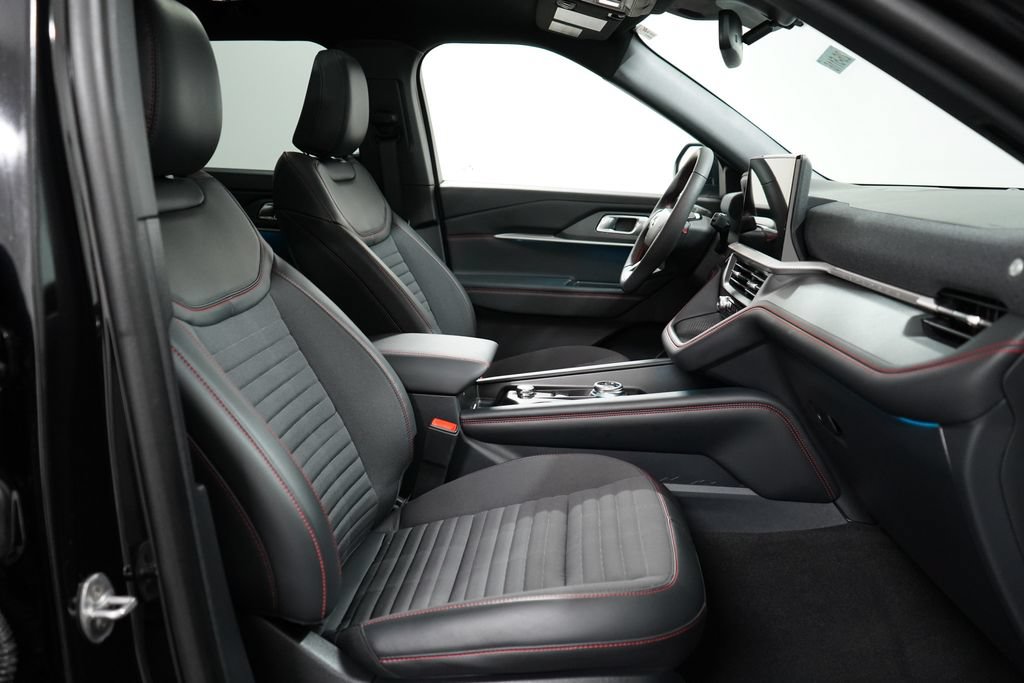 New 2026 Ford Explorer ST-Line w/ ST-Line Street Pack AWD/4WD image 22