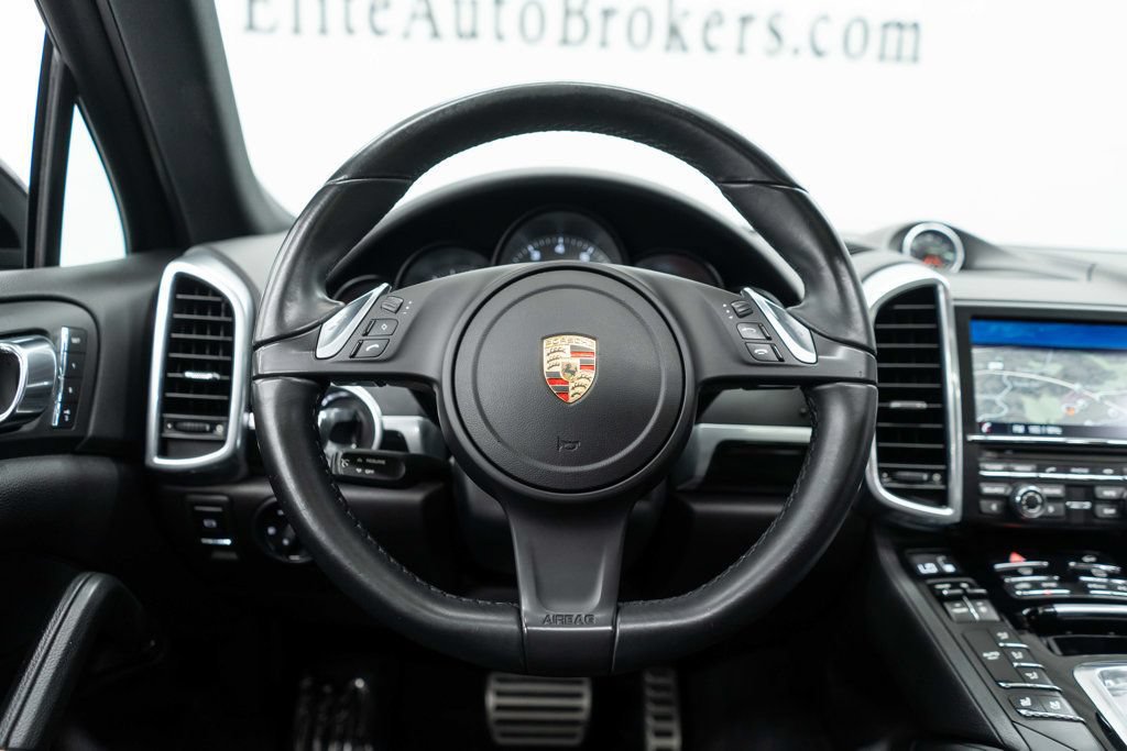 Used 2014 Porsche Cayenne S AWD/4WD image 17