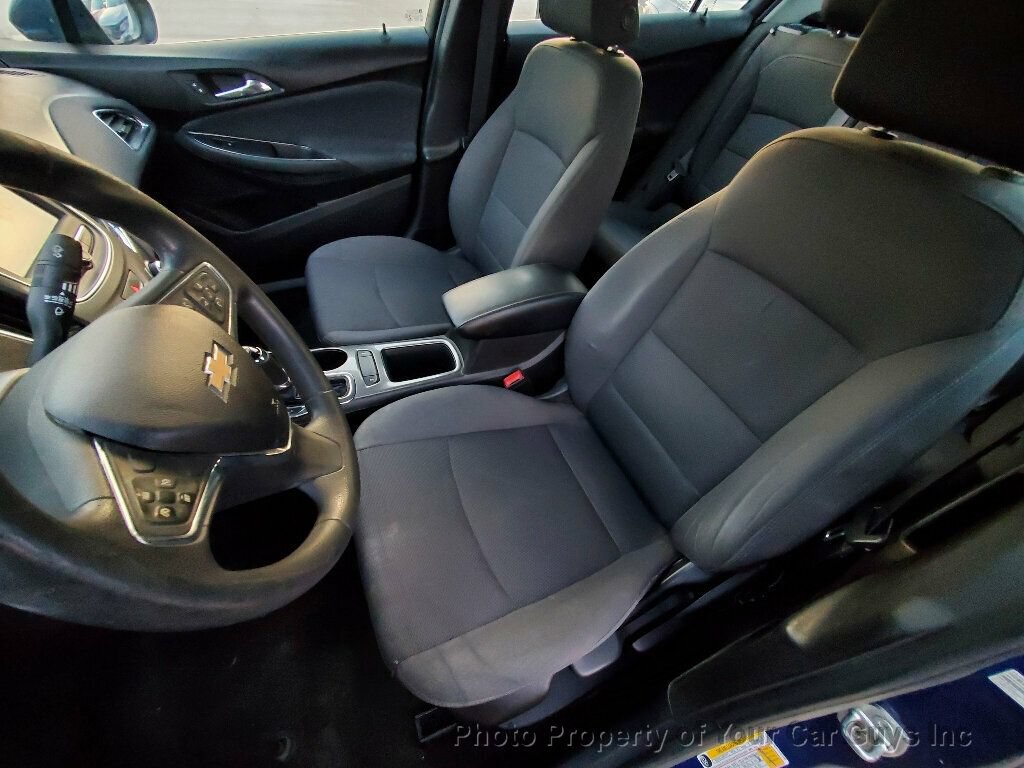 Used 2019 Chevrolet Cruze LT FWD image 25
