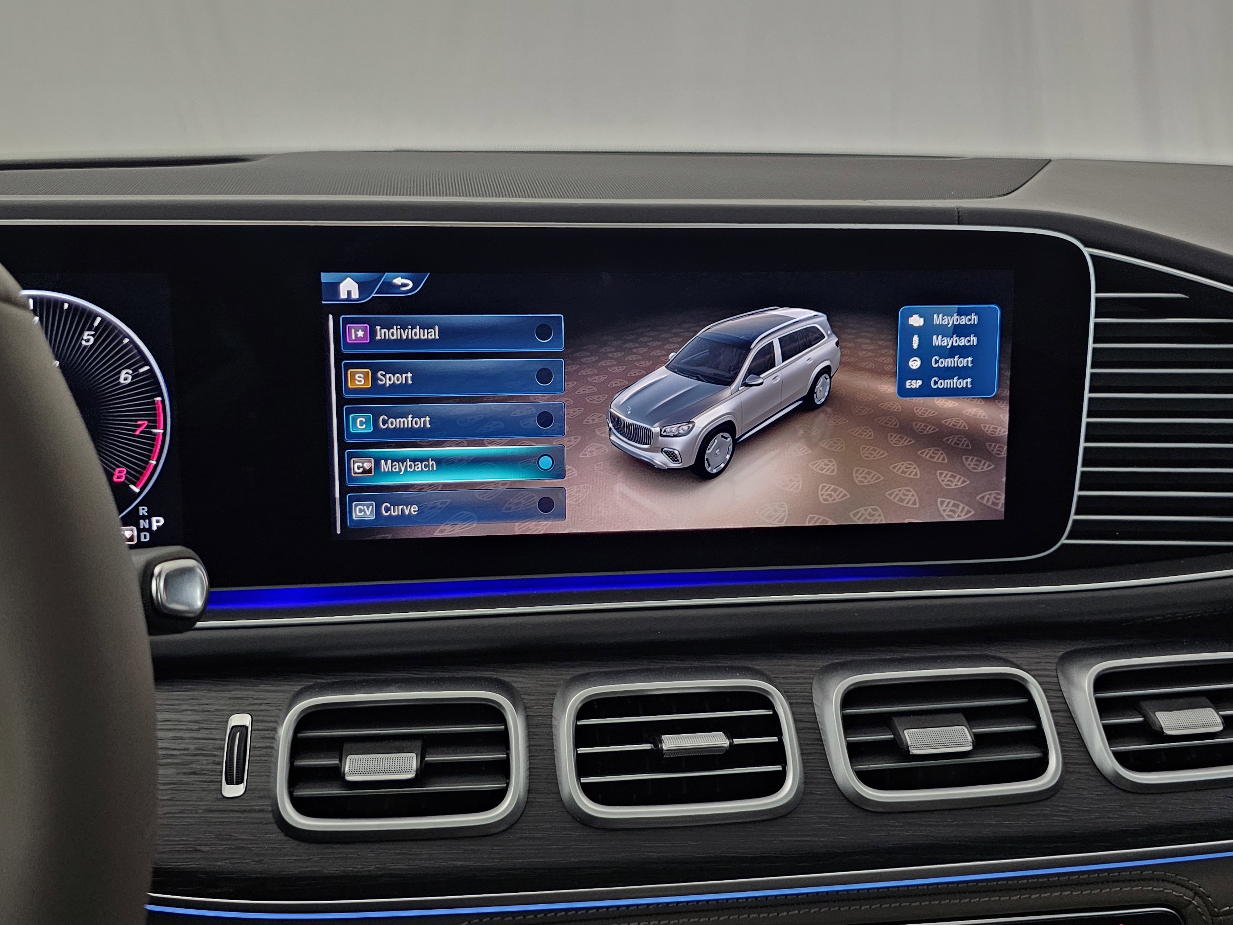 New 2026 Mercedes-Benz Maybach GLS 600 4MATIC image 49