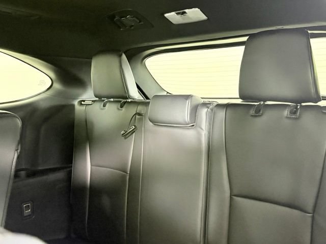 Used 2024 Toyota Highlander XSE FWD image 27