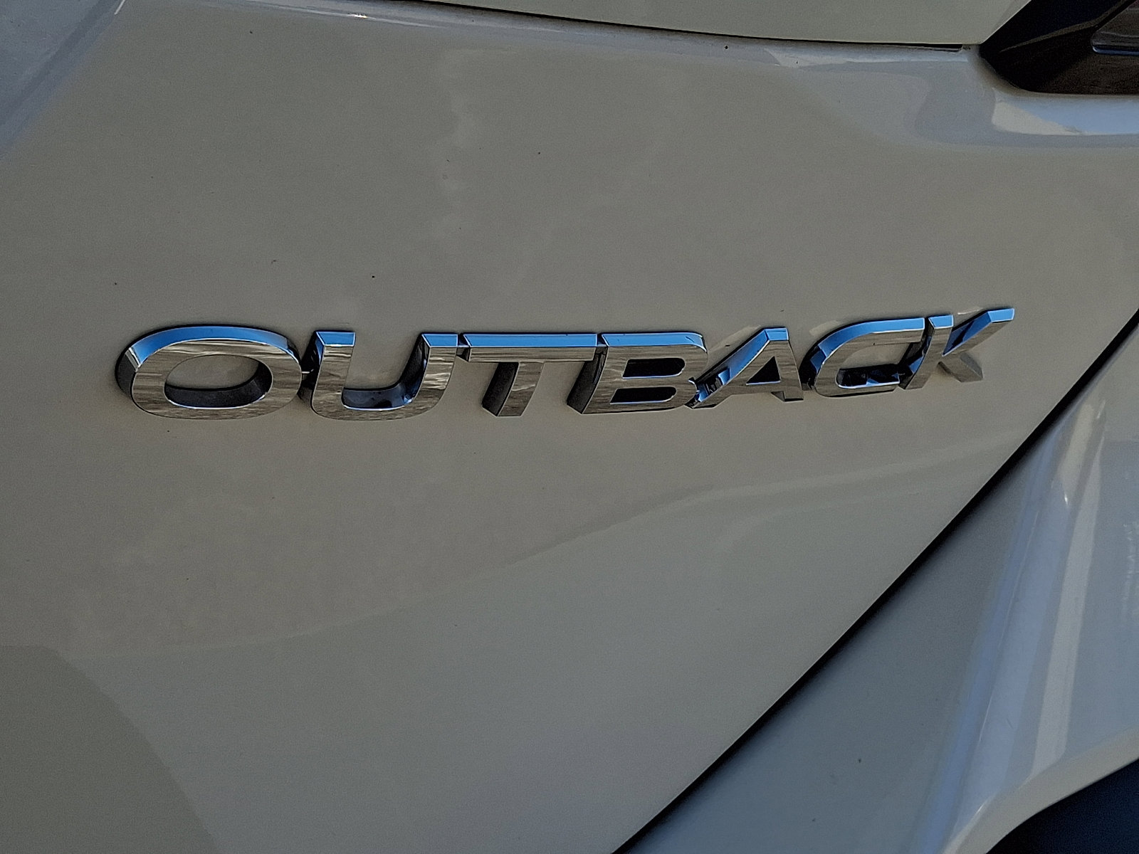 Used 2023 Subaru Outback Limited image 32