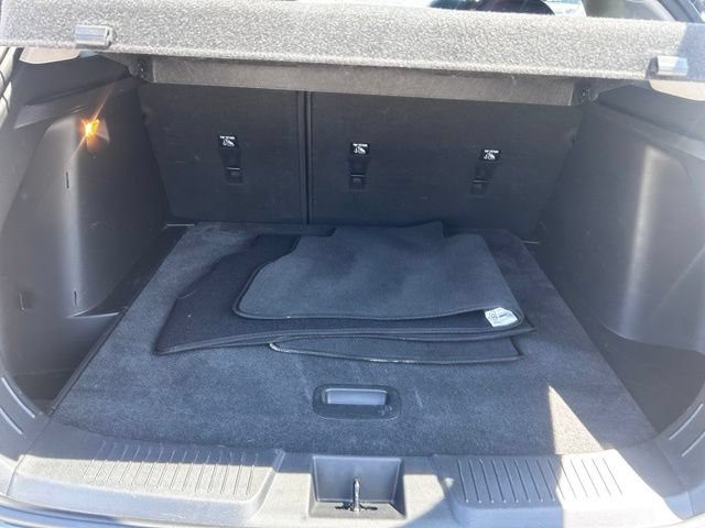 Used 2025 Chevrolet Trax LT FWD image 15