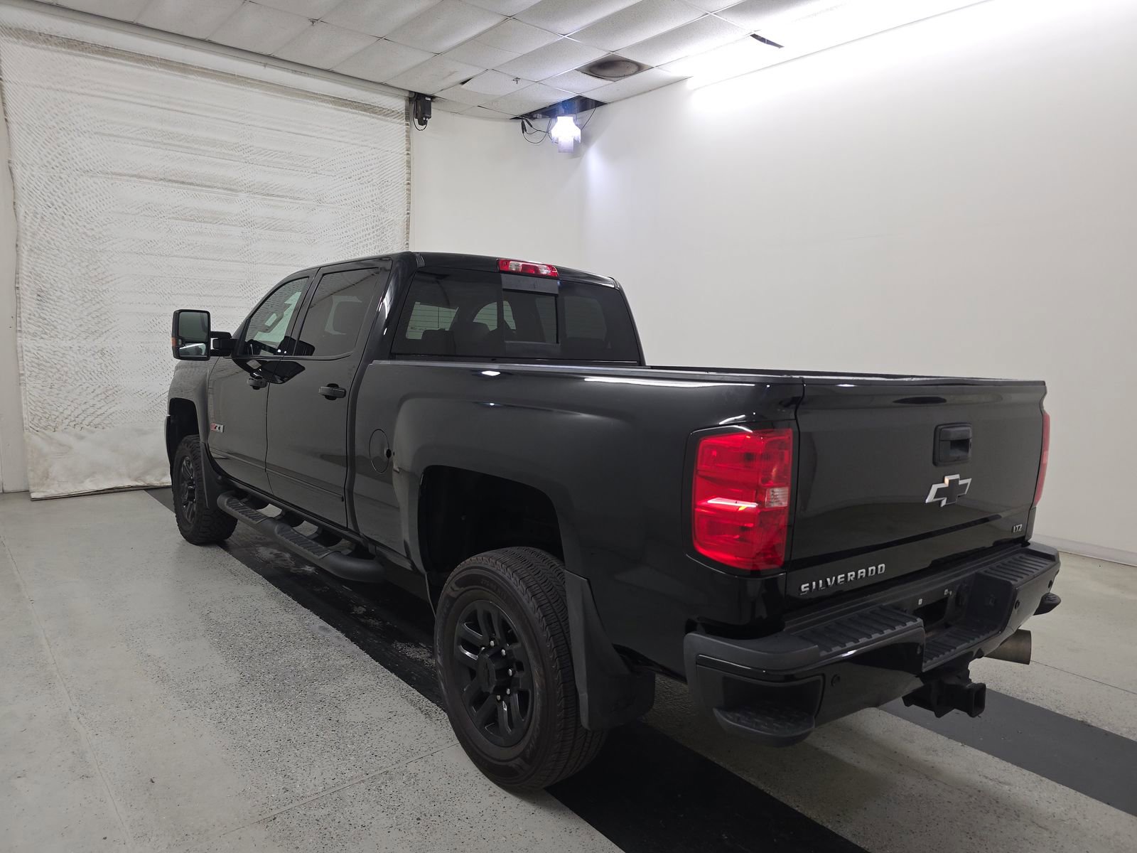 Used 2019 Chevrolet Silverado 2500 LTZ w/ Duramax Plus Package image 2