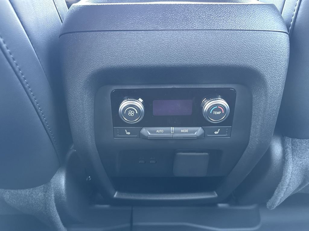 New 2026 GMC Acadia Elevation w/ Elevation Premium Package image 18