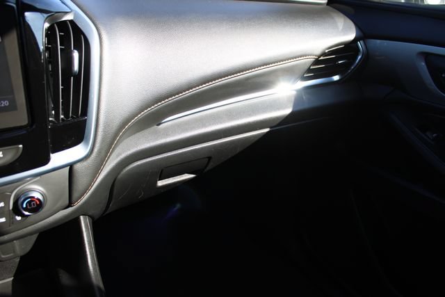 Used 2021 Chevrolet Traverse LT FWD image 22