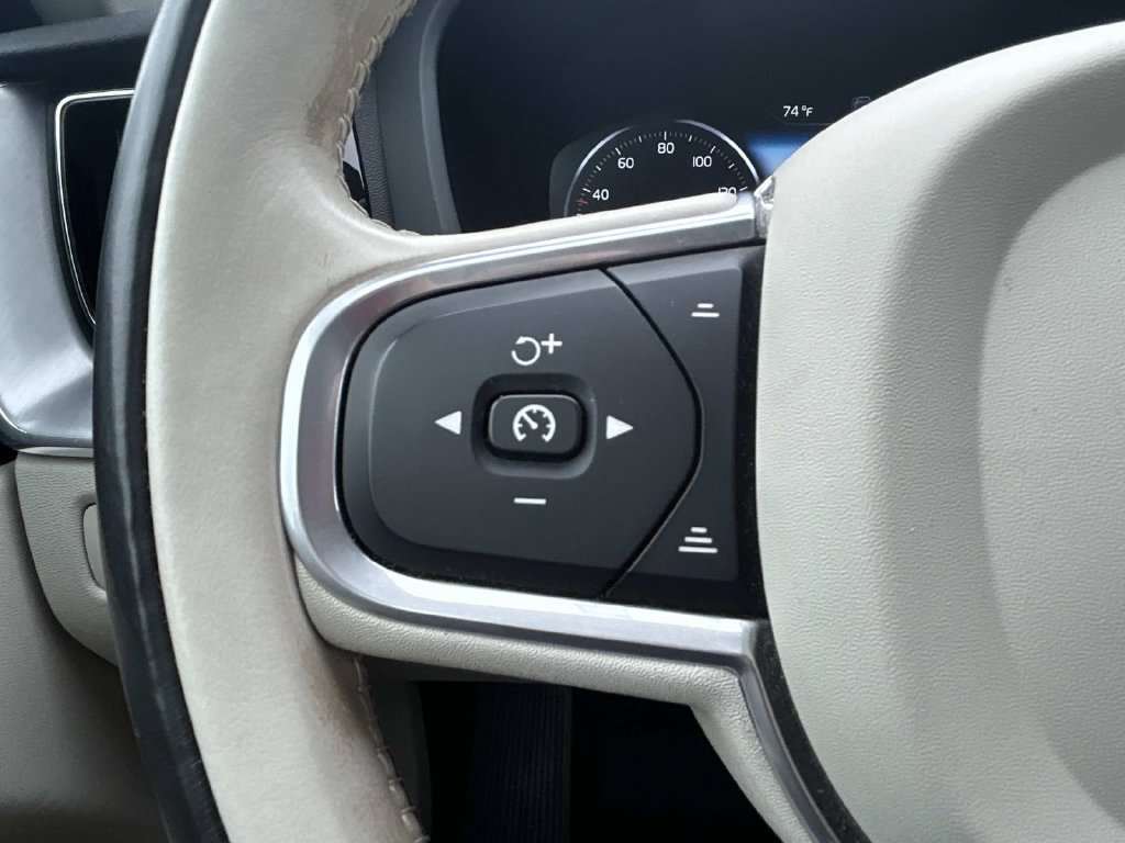 Used 2018 Volvo XC60 T6 Momentum w/ Convenience Package AWD/4WD image 27