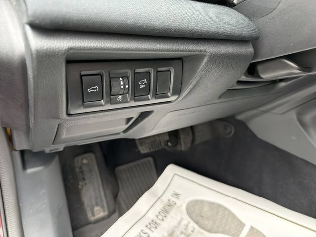Used 2025 Subaru Outback Premium w/ Popular Package #1A AWD/4WD image 18