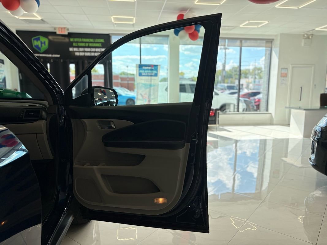 Used 2017 Honda Pilot Elite image 41