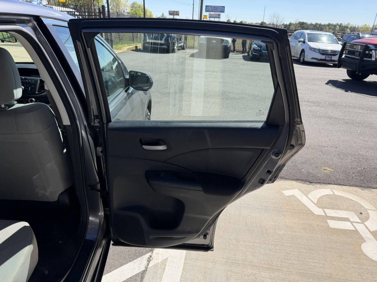 Used 2015 Honda CR-V LX image 12