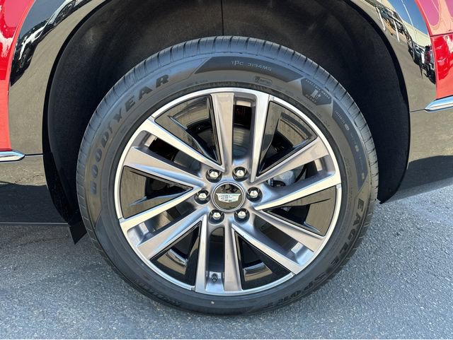 New 2026 Cadillac Vistiq Sport w/ LPO, Floor Liner Package AWD/4WD image 17