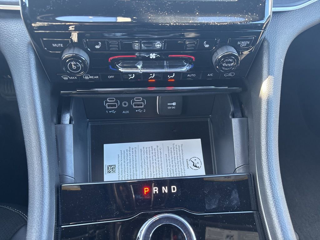 New 2025 Jeep Grand Cherokee L Laredo image 30