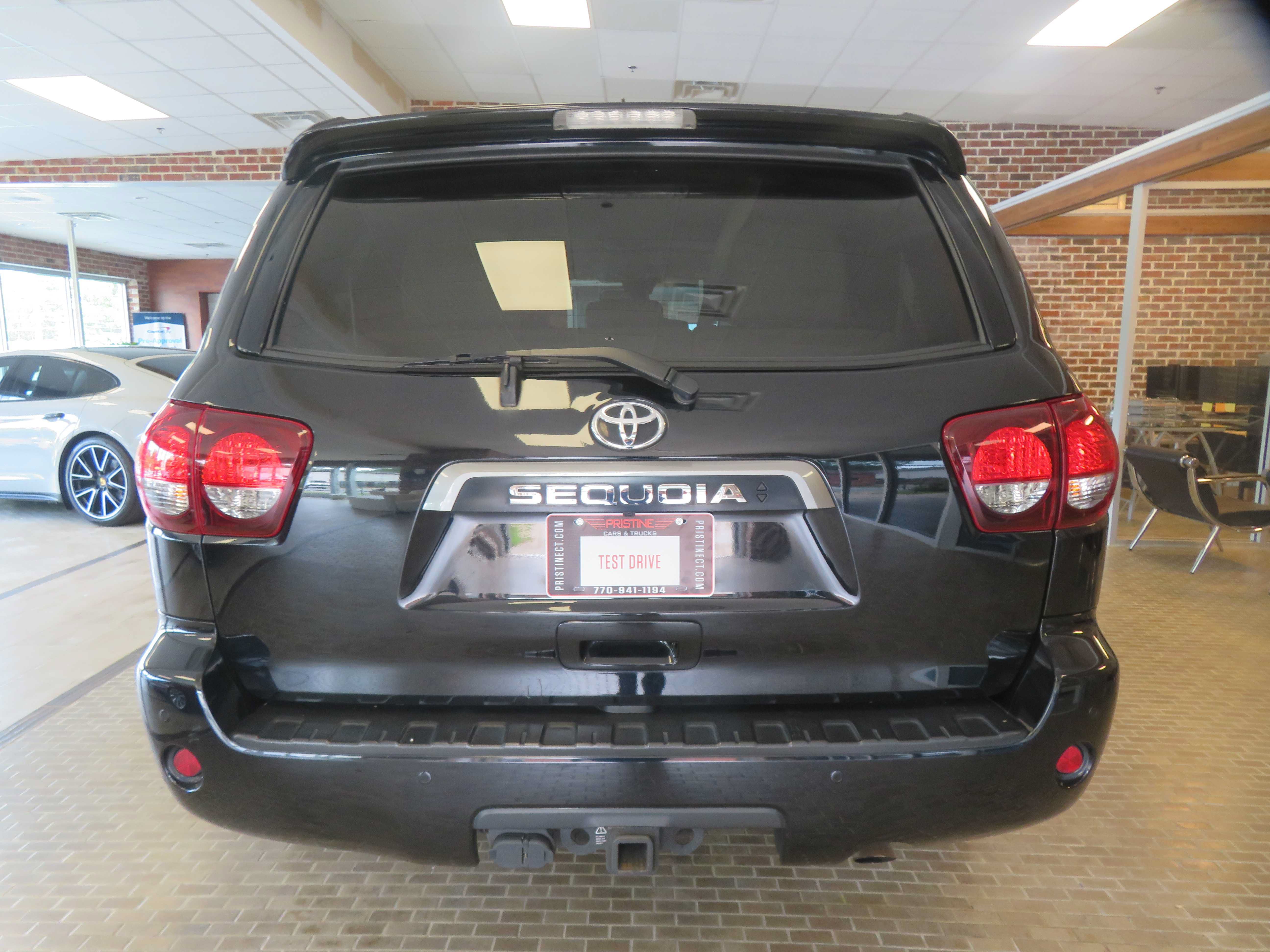 Used 2020 Toyota Sequoia Limited w/ Safety & Convenience Package AWD/4WD image 82