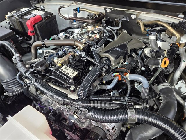 Certified 2025 Toyota Tacoma SR image 18