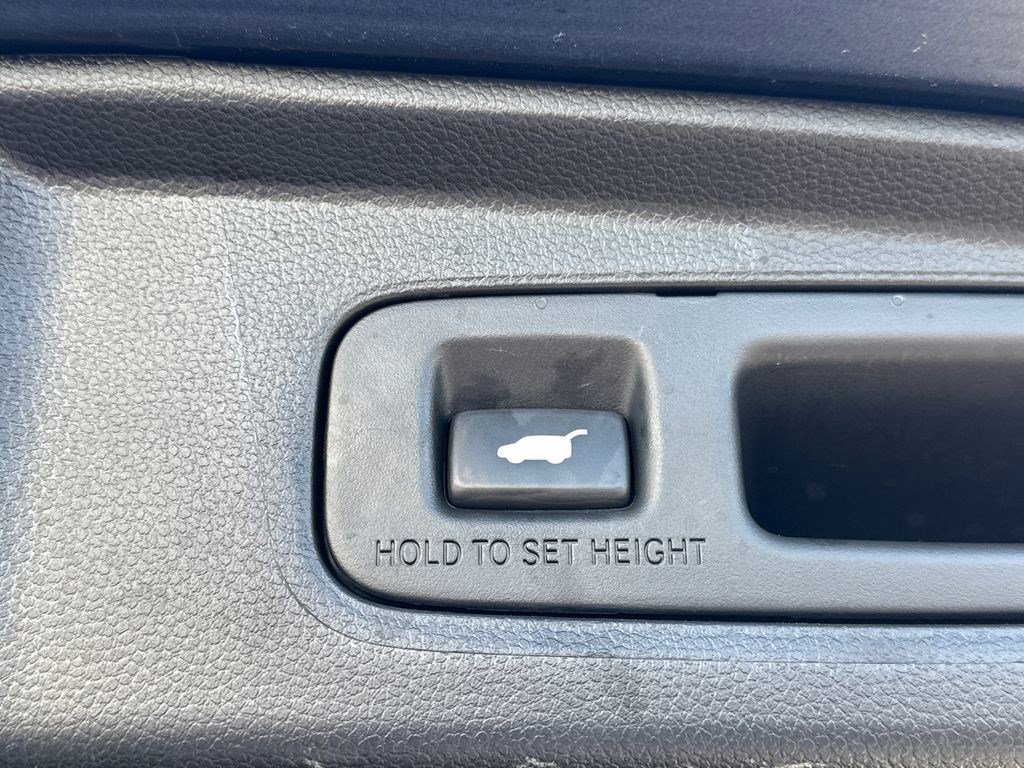 Certified 2025 Honda CR-V Sport-L image 17