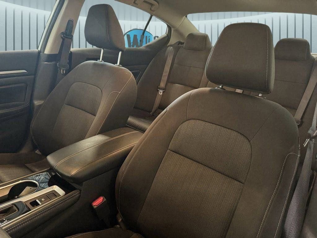 Used 2023 Nissan Altima 2.5 SV image 21