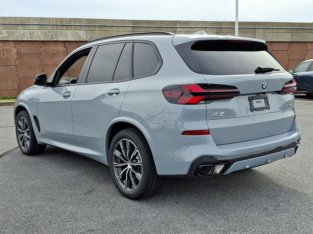 New 2026 BMW X5 xDrive40i image 3