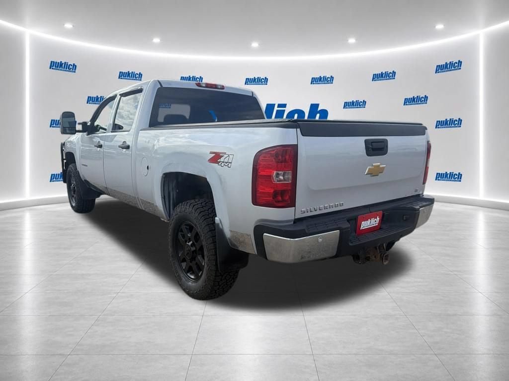 Used 2014 Chevrolet Silverado 3500 LT w/ Interior Plus Package AWD/4WD image 7