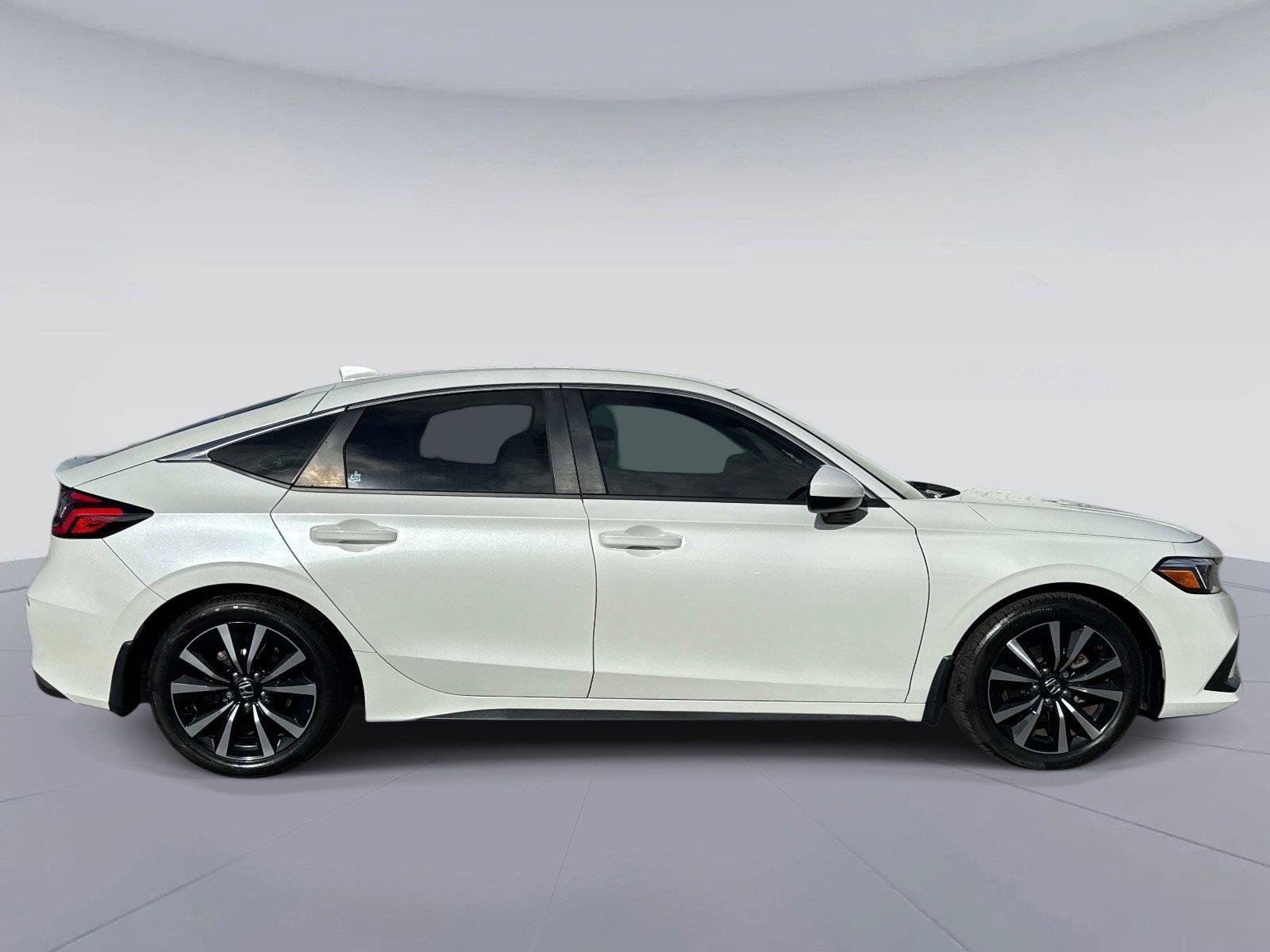 Certified 2024 Honda Civic EX-L image 2